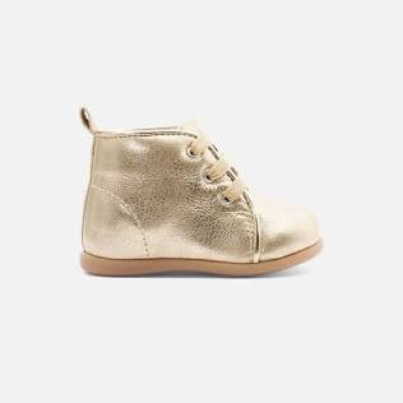 Jacadi Paris Iridescent leather baby girl booties in gold size 24 - Picture 1 of 7
